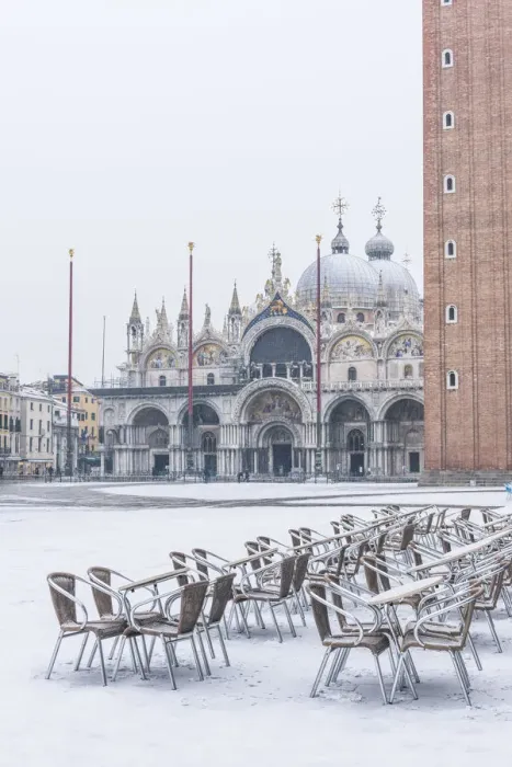 Framed Print : St Marks square covered with snow, Venice, Veneto, Italy