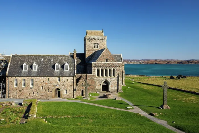 Framed Print : St Martin's Cross and Iona Abbey, Isle of Iona, Scotland, UK Framed Print : St Martin's Cross and Iona Abbey, Isle of Iona, Scotland, UK
