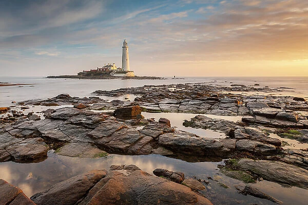 St Mary's Lighthouse north of Whitley Bay on the Northumberland coast, England. Autumn (October) 2021