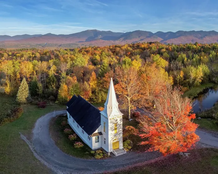 Framed Print : St Matthew's Chapel, Sugar Hill, New Hampshire, New England, USA Framed Print : St Matthew's Chapel, Sugar Hill, New Hampshire, New England, USA