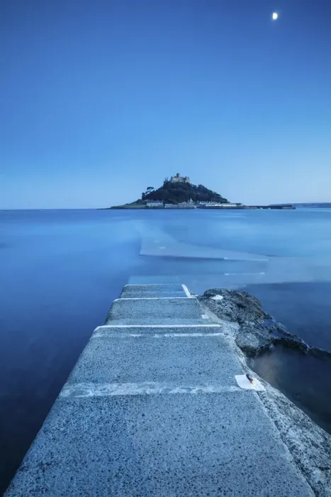 Framed Print : St Michaels Mount, Penzance, Cornwall, England, UK Framed Print : St Michaels Mount, Penzance, Cornwall, England, UK