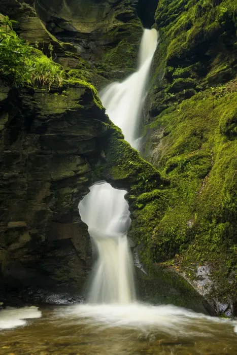 Framed Print : St. Nectans Glen Waterfall, near Tintagel, Cornwall, England