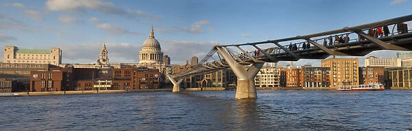 St. Pauls Cathedral & Millennium bridge, London, England
