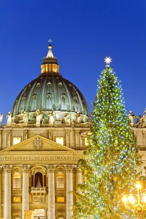 Framed Print : St Peters Basilica, Basilica di San Pietro, Christmas tree and crib. Rome, Lazio Framed Print : St Peters Basilica, Basilica di San Pietro, Christmas tree and crib. Rome, Lazio
