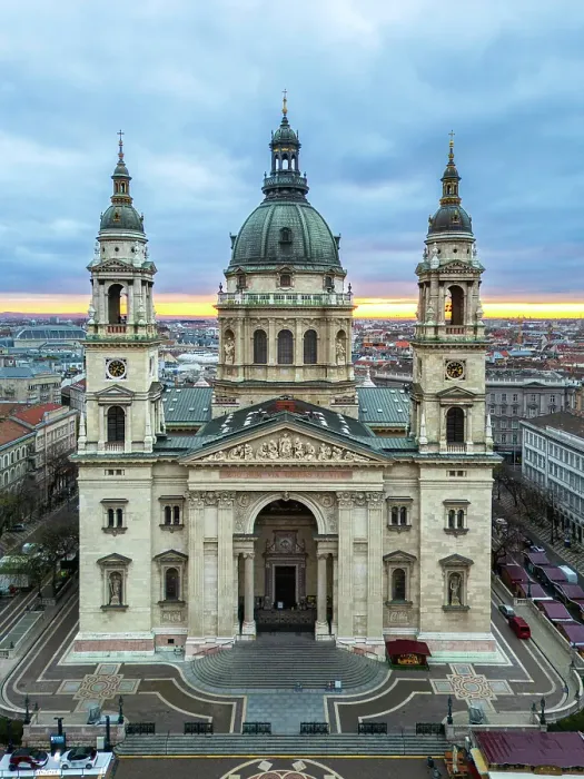 Framed Print : St Stephens Basilica, Budapest, Hungary Framed Print : St Stephens Basilica, Budapest, Hungary