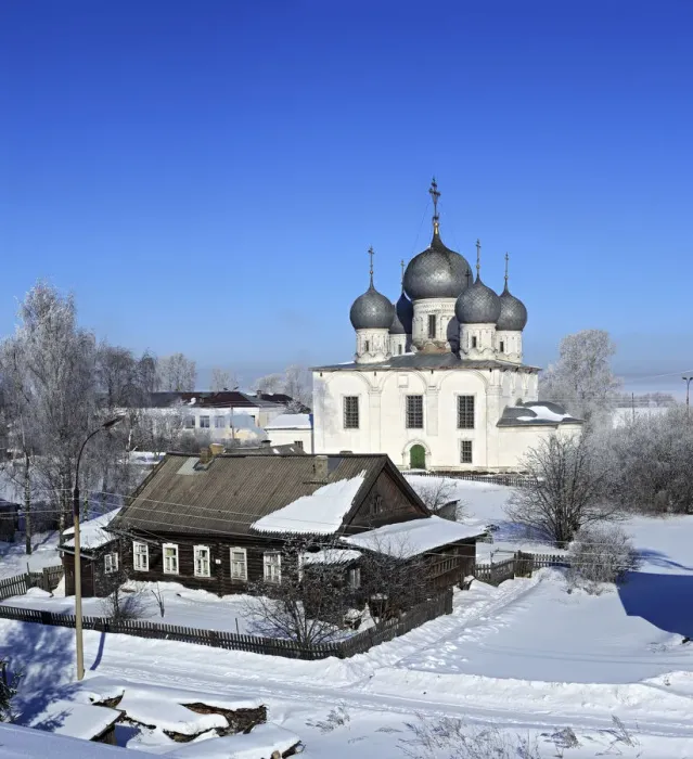 Framed Print : St. Transfiguration Cathedral (1670), Belozersk, Vologda region, Russia Framed Print : St. Transfiguration Cathedral (1670), Belozersk, Vologda region, Russia