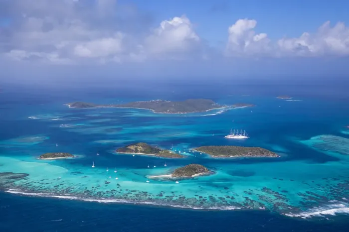 Framed Print : St Vincent and The Grenadines, Aerial view of the Tobago Cays and Club Med 2 cruise ship Framed Print : St Vincent and The Grenadines, Aerial view of the Tobago Cays and Club Med 2 cruise ship