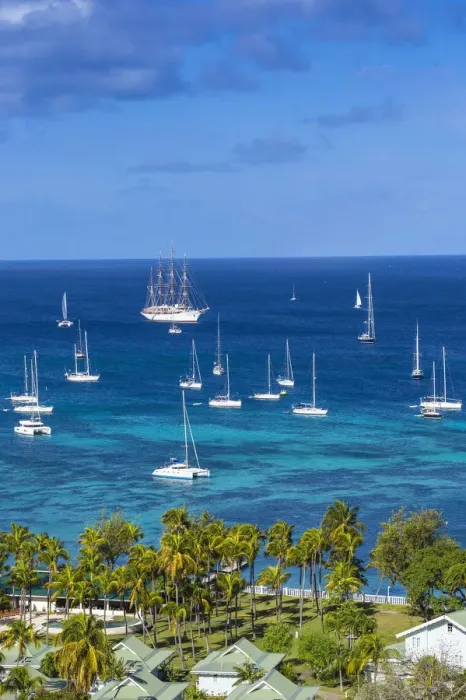 Framed Print : St Vincent and The Grenadines, Bequia, View of Sea Cloud 1 cruise ship in Admiralty Bay Framed Print : St Vincent and The Grenadines, Bequia, View of Sea Cloud 1 cruise ship in Admiralty Bay