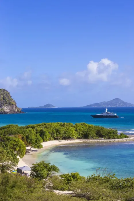 Framed Print : St Vincent and The Grenadines, Union Island, Campbell beach and Frigate Island Framed Print : St Vincent and The Grenadines, Union Island, Campbell beach and Frigate Island