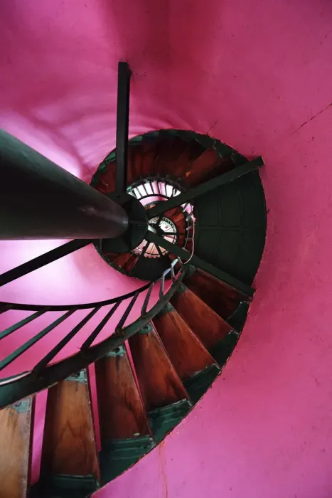 Framed Print : Staircase in a lighthouse, Hopetown, Elbow Cay, Abacos Islands, Bahamas, Karibik Framed Print : Staircase in a lighthouse, Hopetown, Elbow Cay, Abacos Islands, Bahamas, Karibik