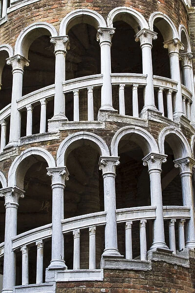 Staircase, Palazzo Contarini del Bovolo, Venice, Veneto, Italy