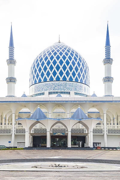 State Mosque (Masjid Sultan Salahuddin Abdul Shah Mosque), Selangor, Nr. Kuala Lumpur