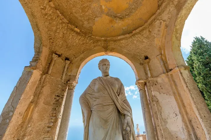 Framed Print : Statue of Ceres at the Villa Cimbrone, Ravello, Amalfi Coast, Campania, Italy