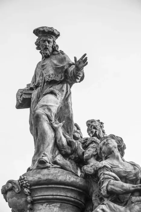 Framed Print : Statue, Charles Bridge, (Karluv most), Prague, Czech Republic Framed Print : Statue, Charles Bridge, (Karluv most), Prague, Czech Republic