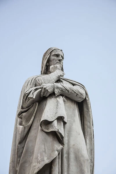 Statue of Dante, Verona, Veneto, Italy