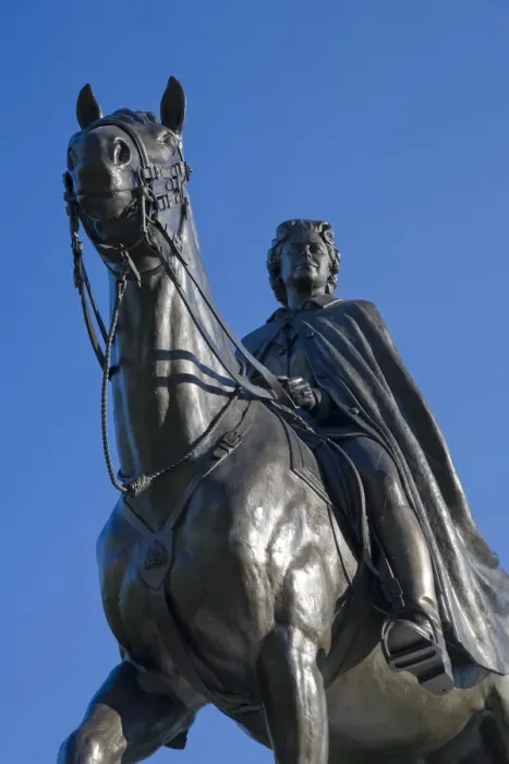 Framed Print : Statue of Elizabeth II, Parliament Hill, Ottawa, Ontario, Canada Framed Print : Statue of Elizabeth II, Parliament Hill, Ottawa, Ontario, Canada