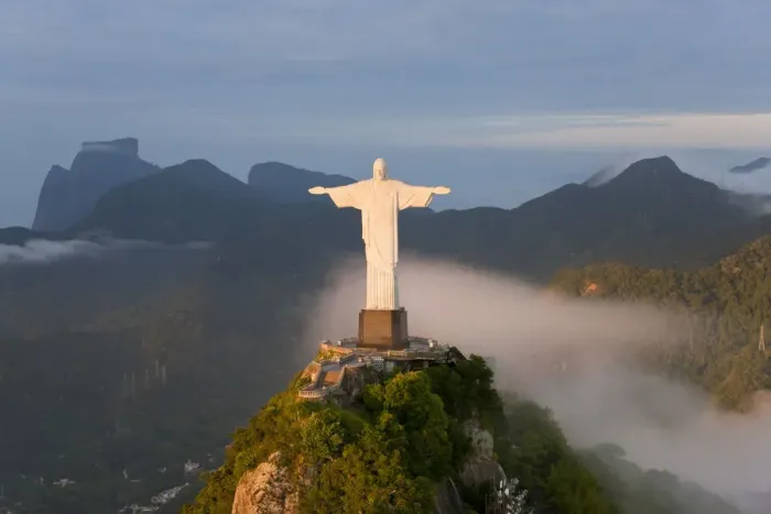 Framed Print : Statue of Jesus, known as Cristo Redentor (Christ the Redeemer), on Corcovado mountain Framed Print : Statue of Jesus, known as Cristo Redentor (Christ the Redeemer), on Corcovado mountain