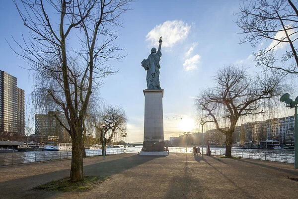 Statue of Liberty replica, Ile aux Cygnes, Paris, France