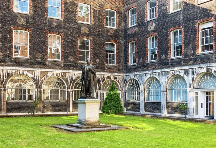 Framed Print : A statue of Viscount Nuffield, president, benefactor and friend of Guys Hospital, London, England Framed Print : A statue of Viscount Nuffield, president, benefactor and friend of Guys Hospital, London, England