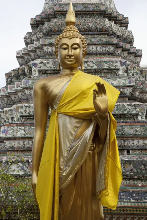 Framed Print : A statue in front of the Wat Arun Temple in Bangkok Thailand Framed Print : A statue in front of the Wat Arun Temple in Bangkok Thailand