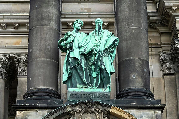 Detail of statues on Berlin Cathedral (Berliner Dom), Museum Island, UNESCO, Berlin, Germany
