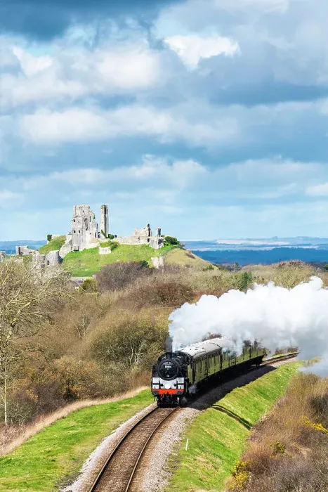 Framed Print : Steam train on the Swanage Railway, Corfe Castle, Dorset, England, UK Framed Print : Steam train on the Swanage Railway, Corfe Castle, Dorset, England, UK