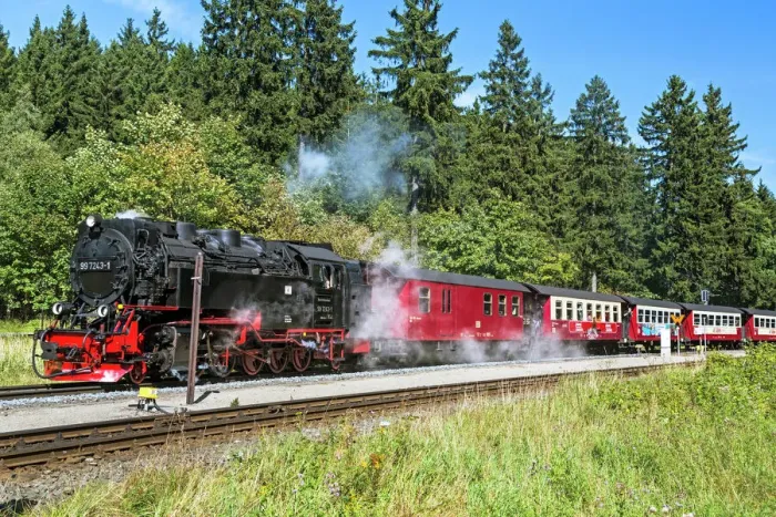 Framed Print : Steam train travelling from Wernigerode to the peak of the Brocken Mountain, Harz