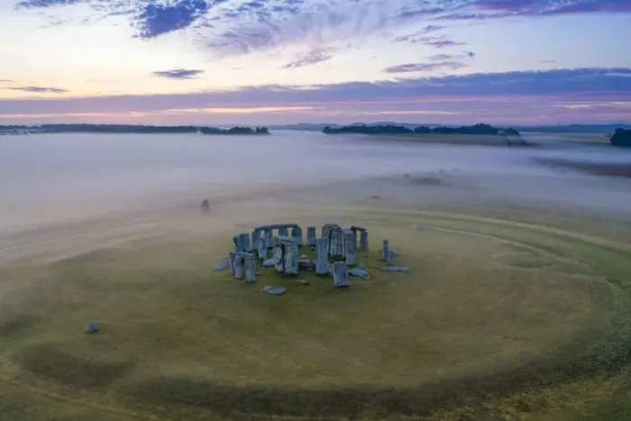 Framed Print : Stonehenge, Salisbury Plain, Wiltshire, England