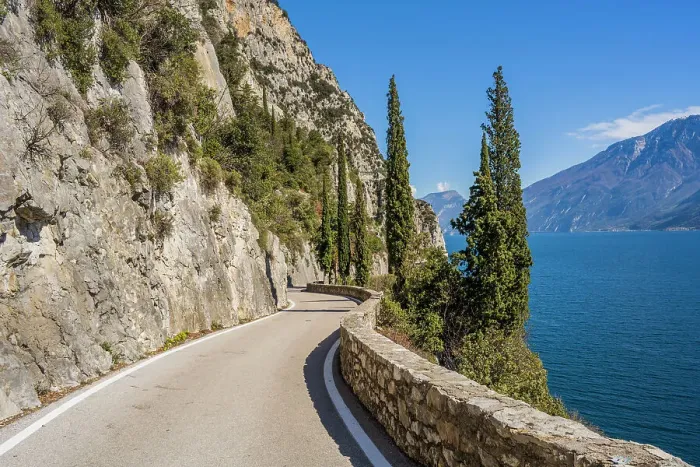 Framed Print : Strada della Forra scenic drive, Tremosine sul Garda, Lake Garda, Lombardy, Italy