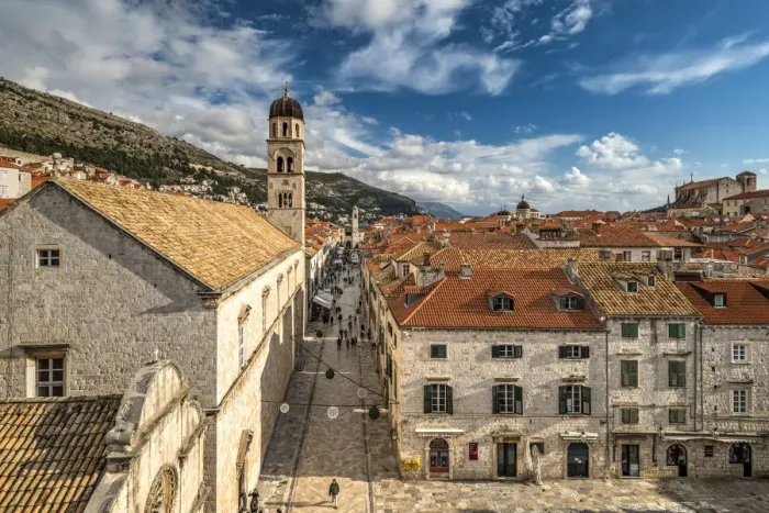 Framed Print : Stradun pedestrian street, Dubrovnik, Croatia Framed Print : Stradun pedestrian street, Dubrovnik, Croatia