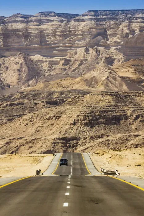 Framed Print : Straight road and mountains, near Ash Shuwaymiyyah, Dhofar Governorate, Oman Framed Print : Straight road and mountains, near Ash Shuwaymiyyah, Dhofar Governorate, Oman