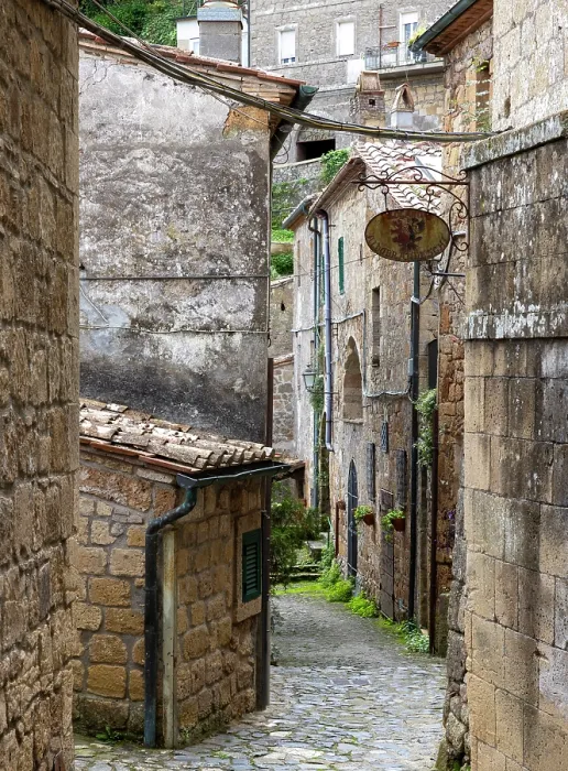 Framed Print : Street in the medieval hill town of Sorano, province of Grosseto, Tuscany, Itay Framed Print : Street in the medieval hill town of Sorano, province of Grosseto, Tuscany, Itay