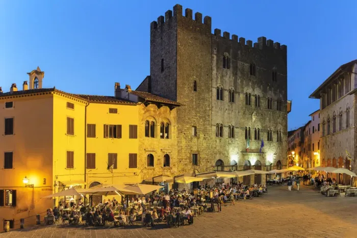 Framed Print : Street restaurant, Palazzo Comunale at Piazza Garibaldi, Massa Marittima, Maremma, Grosseto District, Tuscany, Italy Framed Print : Street restaurant, Palazzo Comunale at Piazza Garibaldi, Massa Marittima, Maremma, Grosseto District, Tuscany, Italy
