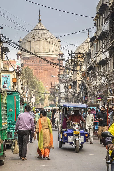 Street scene, Chawri Bazar and Jama Masjid Mosque, Old Delhi, India