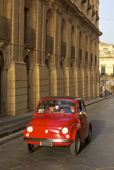 Framed Print : Street Scene, Noto, Sicily, Italy