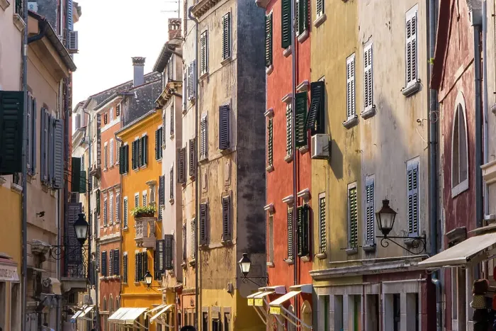 Framed Print : Street scene in the old town, Rovinj, Istria, Croatia