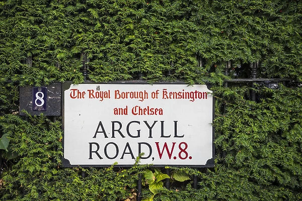 Street sign, Holland Park, London, England, UK