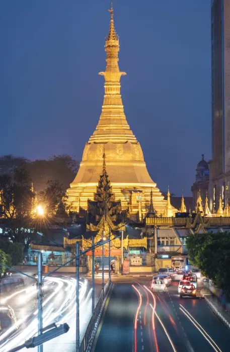 Framed Print : Sule Pagoda at twlight, Yangon, Myanmar Framed Print : Sule Pagoda at twlight, Yangon, Myanmar