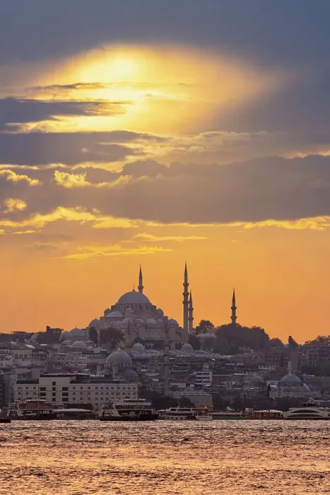 Framed Print : Suleymaniye Mosque and Istanbul skyline at sunset, UNESCO, Fatih District, Istanbul Province, Turkey Framed Print : Suleymaniye Mosque and Istanbul skyline at sunset, UNESCO, Fatih District, Istanbul Province, Turkey