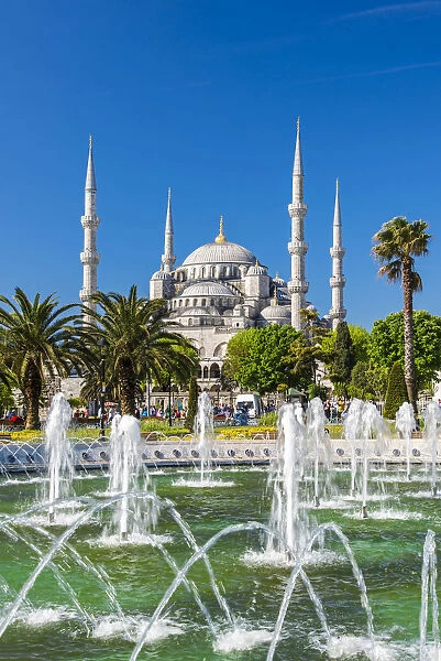Sultan Ahmed Mosque or Blue Mosque, Sultanahmet, Istanbul, Turkey
