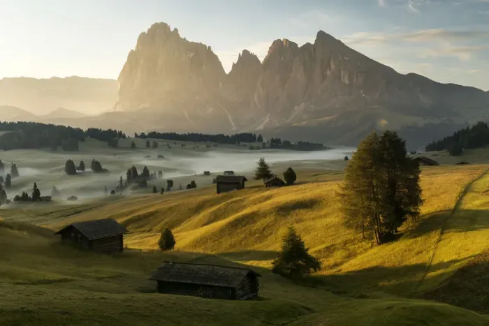Framed Print : Summer sunrise at the Alpe di Siusi (Seiser Alm) in the Dolomites, Italy Framed Print : Summer sunrise at the Alpe di Siusi (Seiser Alm) in the Dolomites, Italy