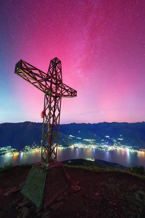 Framed Print : Summit cross under the Northern Lights, Alto Lario, Lake Como, Lombardy, Italy Framed Print : Summit cross under the Northern Lights, Alto Lario, Lake Como, Lombardy, Italy
