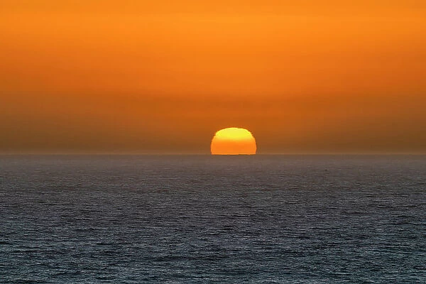 Sun setting into sea, Concon, Valparaiso Province, Valparaiso Region, Chile