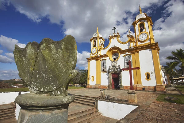 Sundial outside Matriz de Santo Antonio Church, Tiradentes, Minas Gerais, Brazil