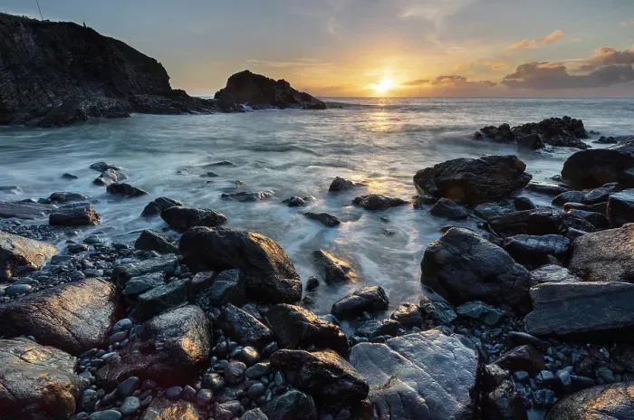 Framed Print : Sunrise, Cadgwith, Lizard Peninsula, Cornwall, England Framed Print : Sunrise, Cadgwith, Lizard Peninsula, Cornwall, England