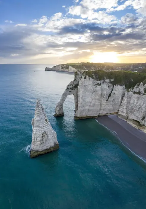 Framed Print : Sunrise over the cliff of Etretat, Octeville sur Mer, Le Havre, Seine Maritime, Normandy Framed Print : Sunrise over the cliff of Etretat, Octeville sur Mer, Le Havre, Seine Maritime, Normandy