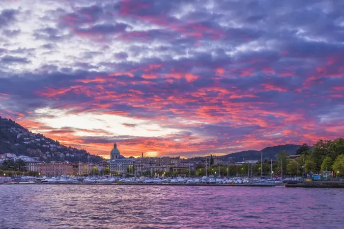 Framed Print : Sunrise on Como city and lake Como, Lombardy, Italy Framed Print : Sunrise on Como city and lake Como, Lombardy, Italy