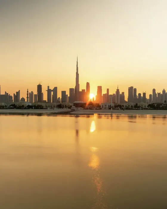 Framed Print : Sunrise over Dubai skyline, United Arab Emirates Framed Print : Sunrise over Dubai skyline, United Arab Emirates
