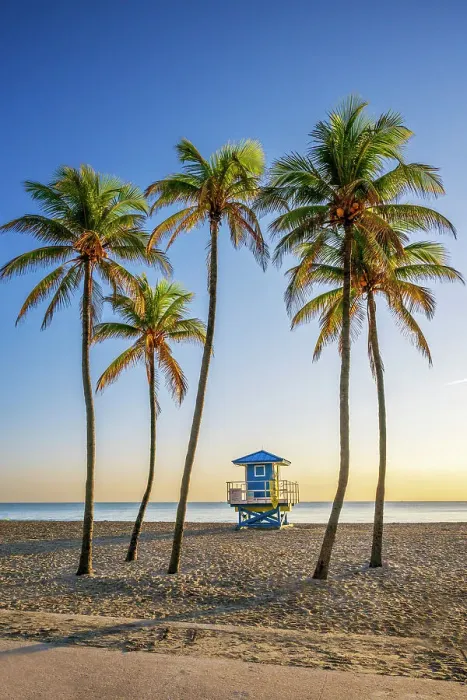 Framed Print : Sunrise, early Morning, Hollywood Beach Miami, Florida, USA Framed Print : Sunrise, early Morning, Hollywood Beach Miami, Florida, USA