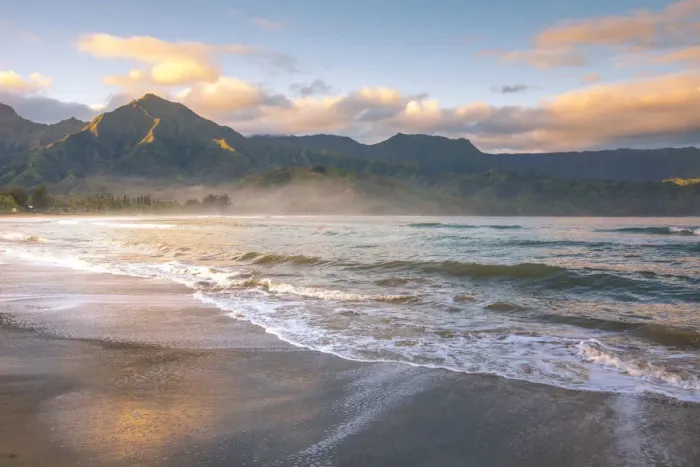 Framed Print : Sunrise in Hanalei beach, Kauai island, Hawaii, USA Framed Print : Sunrise in Hanalei beach, Kauai island, Hawaii, USA